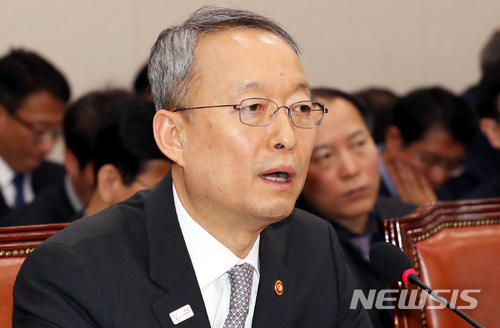 산업부 "美 철강관세 부과 유감...WTO 제소 적극 검토"