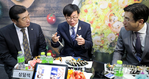 김상조와 다시 만나는 프랜차이즈업계, 갈등 풀릴까