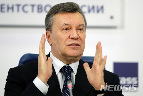 [모스크바=AP/뉴시스] 빅토르 야누코비치 전 우크라이나 대통령의 과거 모습. (사진=뉴시스DB). 2018. 3. 2. *재판매 및 DB 금지