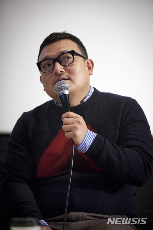 '성추행 의혹' 이해영 감독 "저는 성소수자..법적 대응할 것"