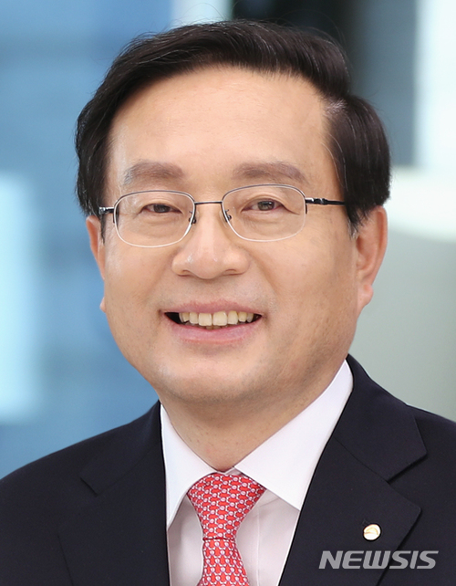 우리금융지주 회장·행장 겸직…손태승 행장 내정