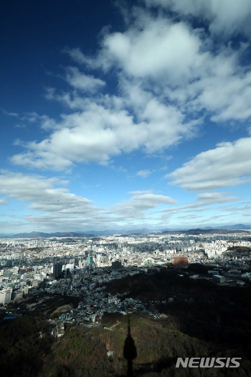 전국 맑고 한낮 포근…큰 일교차 주의
