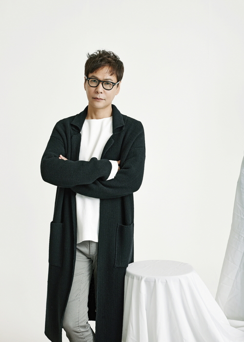 【서울=뉴시스】 윤상, 뮤지션. 2018.03.06. (사진 = 오드아이앤씨 제공) photo@newsis.com