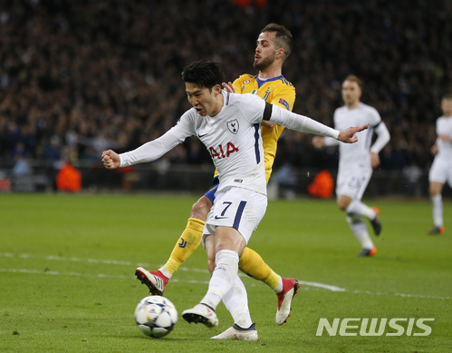 손흥민 선제골에도···토트넘, 유벤투스에 져 8강행 무산 