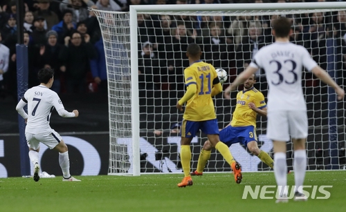 손흥민 선제골에도···토트넘, 유벤투스에 져 8강행 무산 