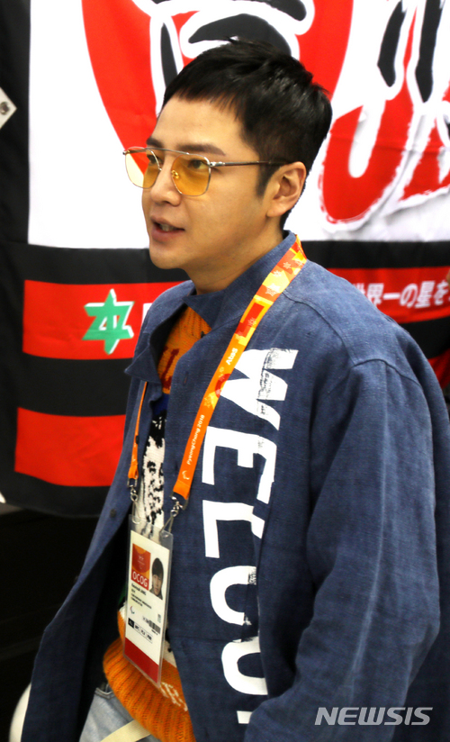 associate_pic3