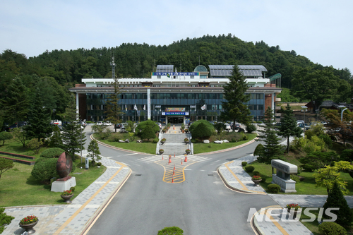 【홍천=뉴시스】권순명 기자 =(강원도 홍천군청 청사 전경)&nbsp;&nbsp; 