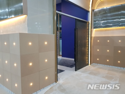 【대구=뉴시스】박준 기자 = 대구시 수성구 수성호텔 컨벤션센터 지하 1층 나이트클럽 입구. 2018.03.14 june@newsis.com 