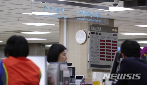 [금융안정 보고서]신용대출, 9개월간 17조↑…한은 "부실화 가능성 낮아"