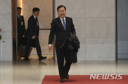 【서울=뉴시스】 정의용 청와대 국가안보실장이 지난 11일 비공개로 미국 워싱턴 방문을 위해 출국한 것으로 12일 확인됐다. 지난 9일 볼턴 보좌관 취임 이후 첫 회동이다. (사진=뉴시스 자료사진) 2018.03.15. stoweon@newsis.com
