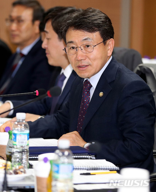 복지부 "국민연금 논란 사과…지급연령 연장 검토 안해"