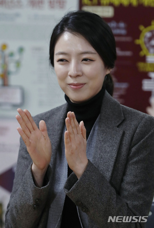 associate_pic3