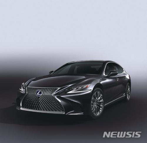 【서울=뉴시스】한주홍 기자 = 렉서스 LS 5세대. (사진 제공 = 한국토요타자동차)