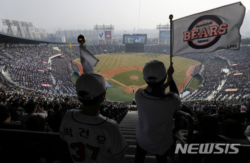 프로야구 선수 평균연봉 1억5065만원, 이대호 25억원 최고