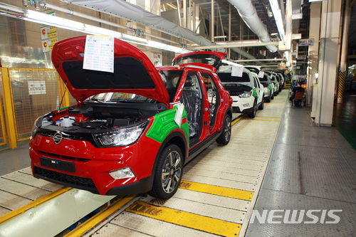 쌍용차 해고자 복직 속도낼까…관건은 '판매' 