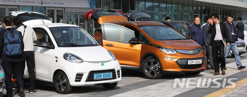【세종=뉴시스】 친환경차 모델. ppkjm@newsis.com