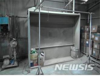 【부산=뉴시스】허상천 기자 = 부산시 특별사법경찰과는 불법 운영한 배출업소 등 25곳을 적발했다고 30일 밝혔다. 2012.06.30. (사진 = 부산시 제공) photo@newsis.com