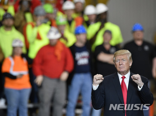 백악관, 멕시코·캐나다 이외 국가 이주자 쉬운 추방 고려
