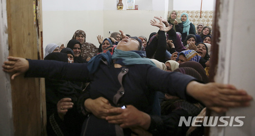 아바스 '애도의 날' 선포…국제사회,실탄 쏜 이스라엘 맹비난