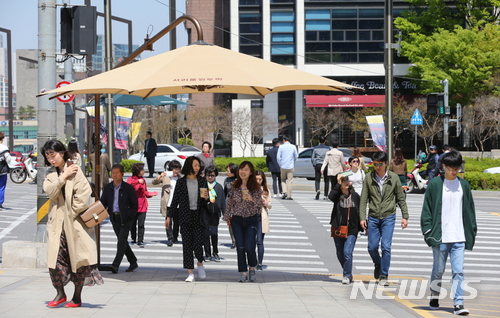 서초구, 겨우내 보관했던 서리풀원두막 펼친다