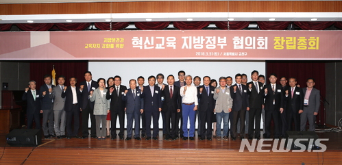 associate_pic3