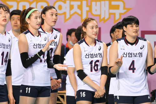 【서울=뉴시스】여자 배구 올스타 선수들.(사진=한국배구연맹 제공)