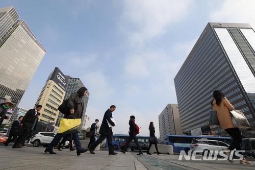 전국 흐리고 밤부터 비소식…미세먼지 '좋음'