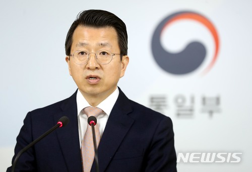【서울=뉴시스】조성봉 기자 = 백태현 통일부 대변인. 2018.04.09. suncho21@newsis.com