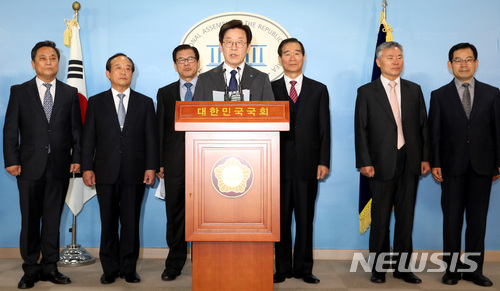 associate_pic3