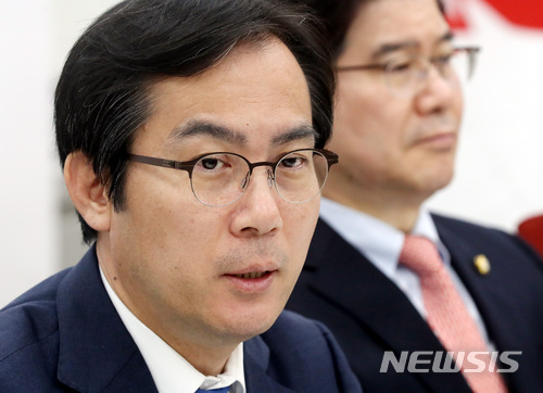 【서울=뉴시스】 김영우 자유한국당 의원 2018.04.18.since1999@newsis.com