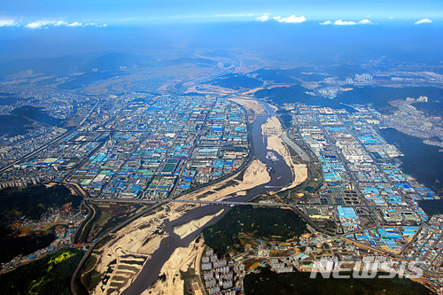 4월 경상수지 17.7억달러 흑자…6년來 최소 규모