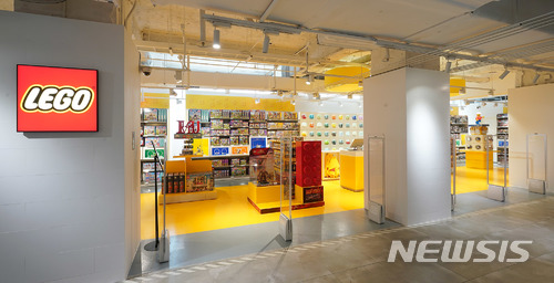 레고코리아, 공식 레고스토어 명동점 개장