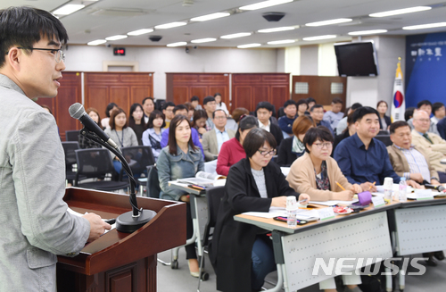 【수원=뉴시스】김경호 기자= 경기 수원시가 올해 처음으로 개최한 ‘열린혁신 상상오디션’의 모습. 