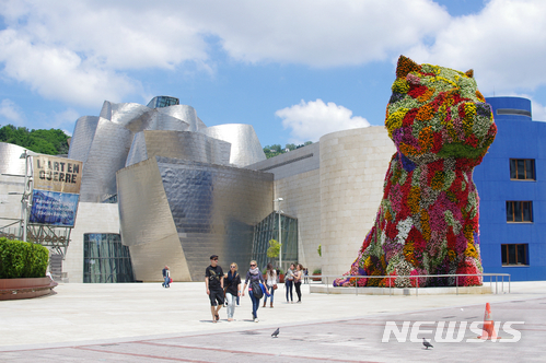 【서울=뉴시스】스페인 빌바오 구겐하임 미술관. 