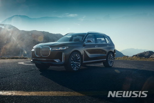 메르세데스-벤츠의 수소연료전지 하이브리드 차 GLC-셀 EQ 파워