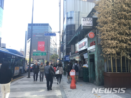 '명동에서 남대문시장까지' 퇴계로 보행로 확장공사 완료