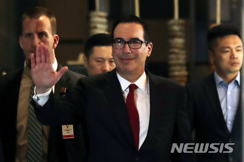 [종합]므누신 美재무 "미중 무역전쟁 정지·대중 관세부과 보류"