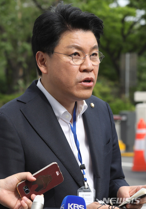 【서울=뉴시스】임태훈 기자 = 장제원 자유한국당 대변인. 2018.05.05. taehoonlim@newsis.com