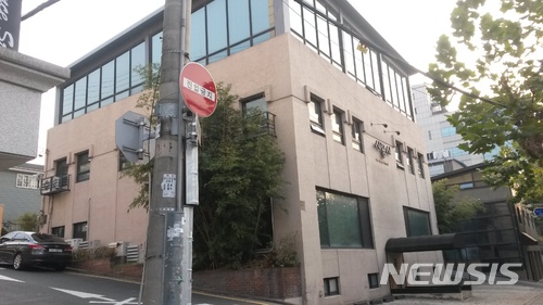 【서울=뉴시스】 서초동 옛 시공사 건물