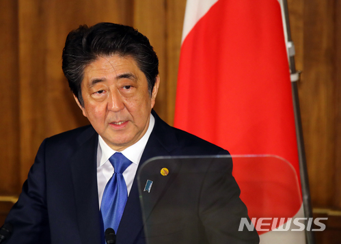 아베 "납치문제 해결 해야…북일회담 하자"