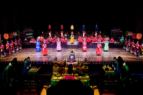 세종, 하늘의소리를듣다-세종조회례연