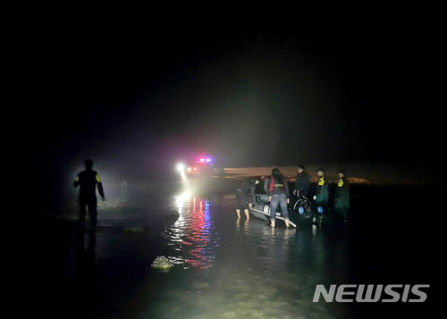 인천해경, 레저보트 야간수상레저활동 적발(사진= 인천해경 제공)