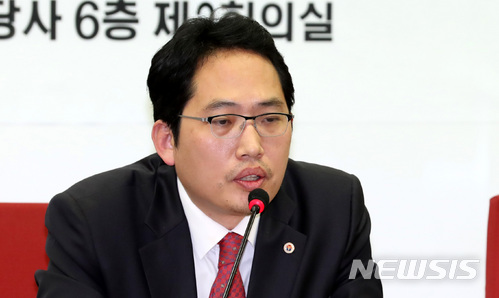 의사협회 "무자격 대리수술 참담…무겁게 처벌해야"