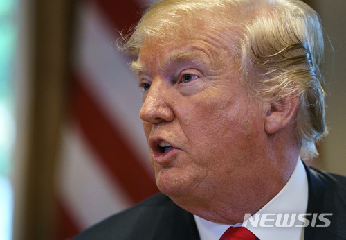 트럼프, 연이은 총격 사건에 '말로만 국민보호' 비판