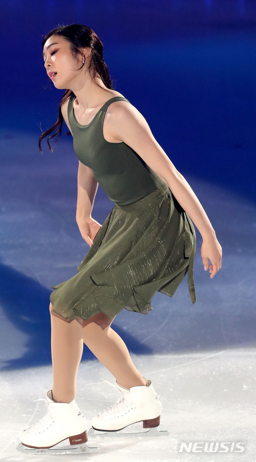 김연아, 6년 만에 해외 아이스쇼 출연…"오랜만의 해외 무대 설레"