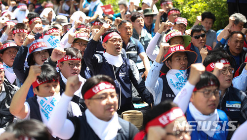 한노총 "최저임금위 사퇴…여당 후속조치 따라 불참 범위 넓힐 것"