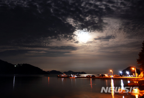 날씨도 '한가위만 같아라'…전국 보름달 보이는 맑은 날씨