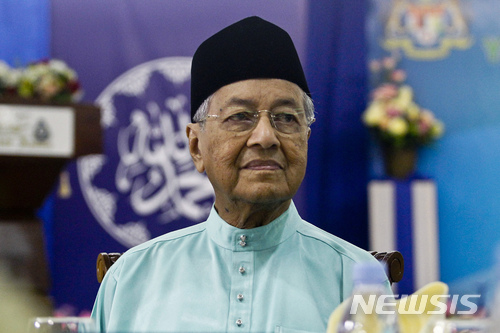  마하티르 모하맛 총리, 말레이시아 