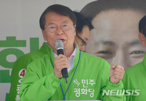 【광주=뉴시스】류형근 기자 = 천정배 민주평화당 의원. 2018.05.31. hgryu77@newsis.com