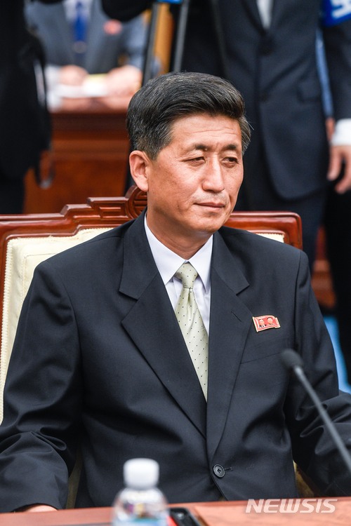 박용일 조국평화통일위원회 부위원장이 1일 오전 판문점 남측 평화의집에서 열린 '남북고위급회담'에 참석하고 있다./판문점=강진형 기자aymsdream@